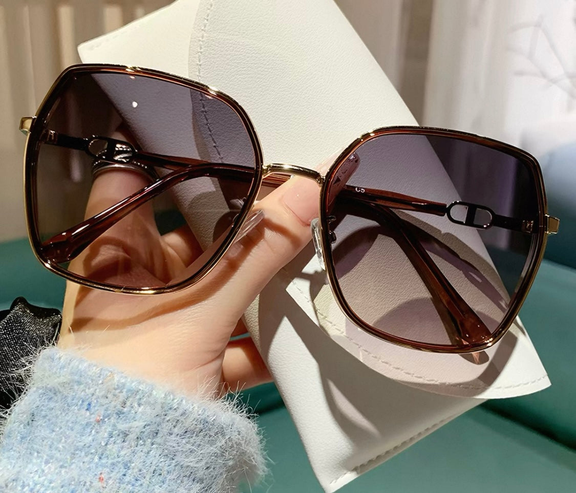 Oversized Gradient Sunglasses