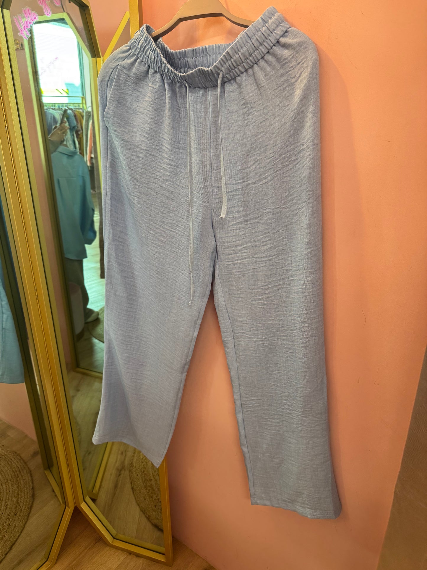 Soft Relaxed Trousers – Comfort Fit with Elastic Waist