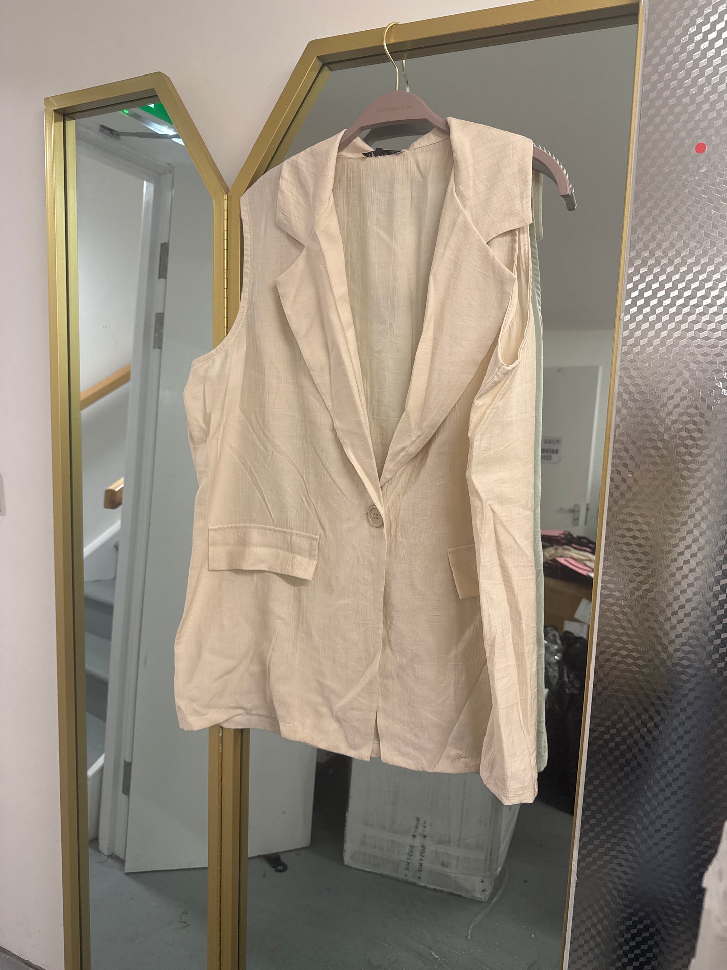 Sleeveless Relaxed Blazer Vest