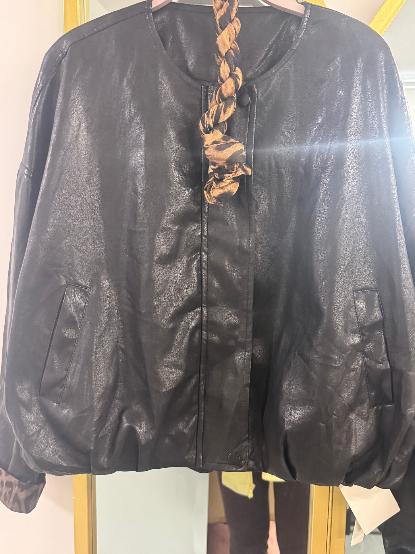 Faux Leather Jacket with Leopard Print Scarf – Black