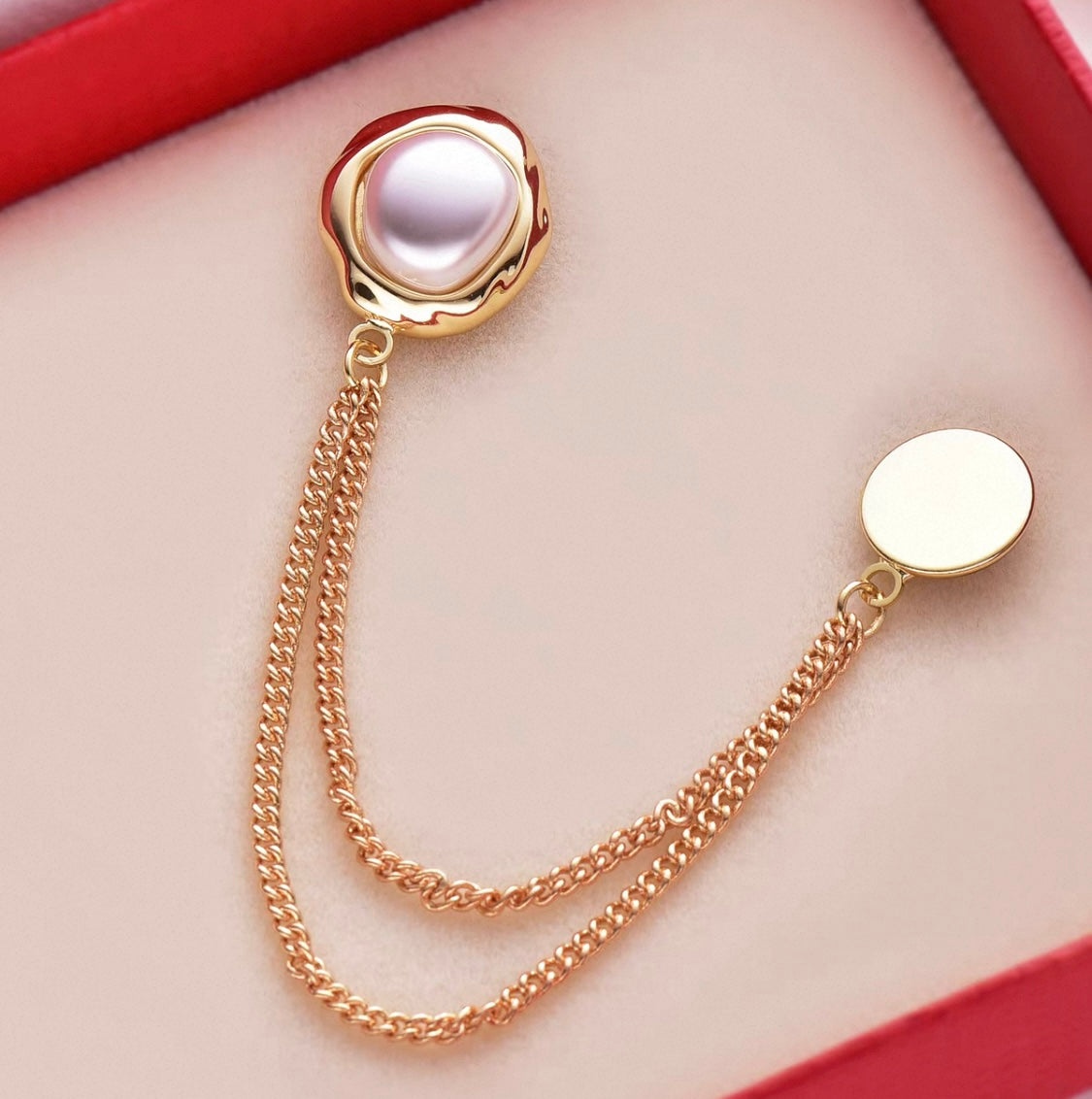 Elegant Magnetic Clothing Clip