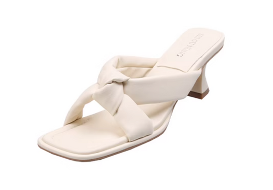 Knotted Padded Sandals – Cream