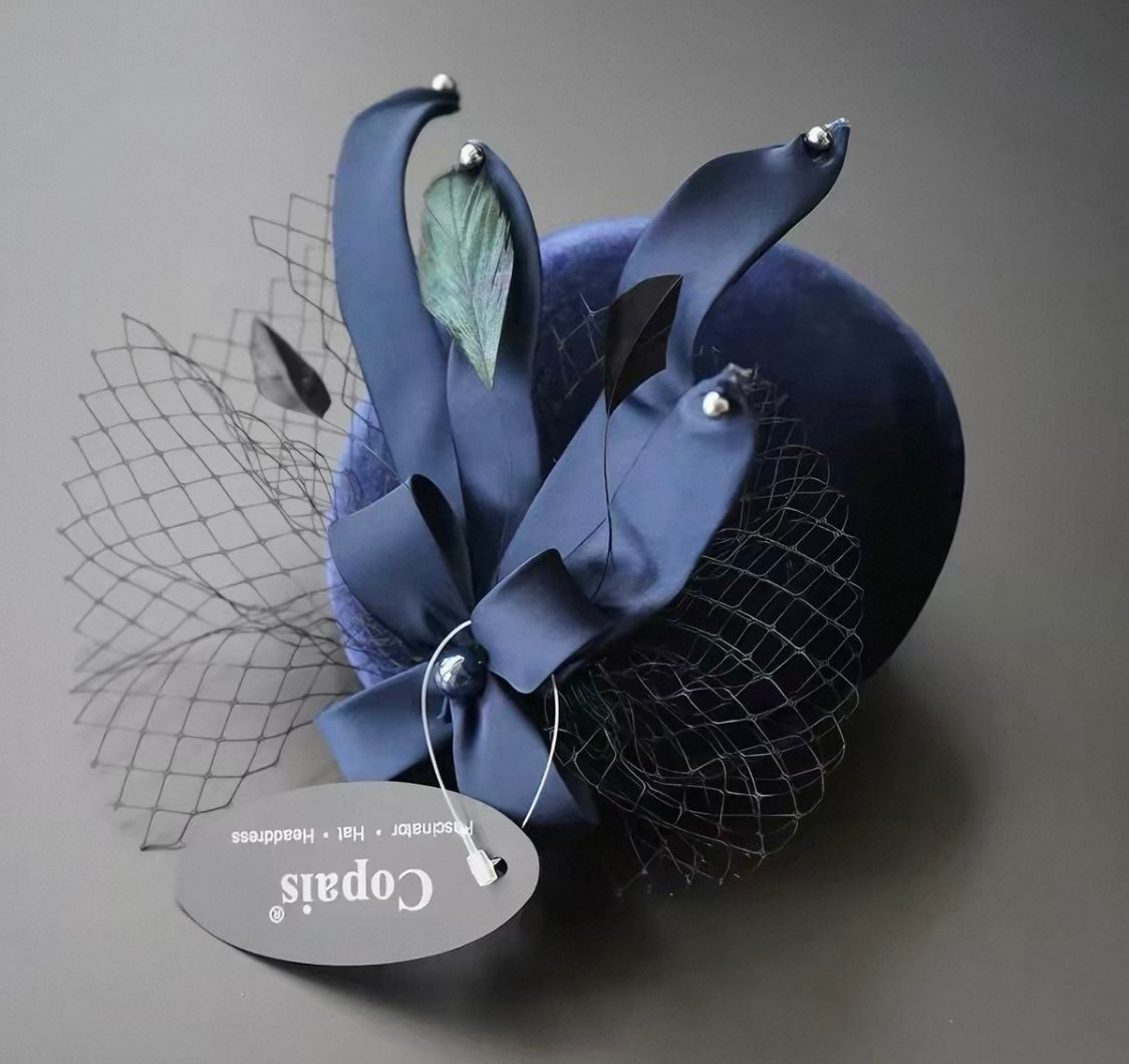 Elegant Fascinator Hat with Feathers