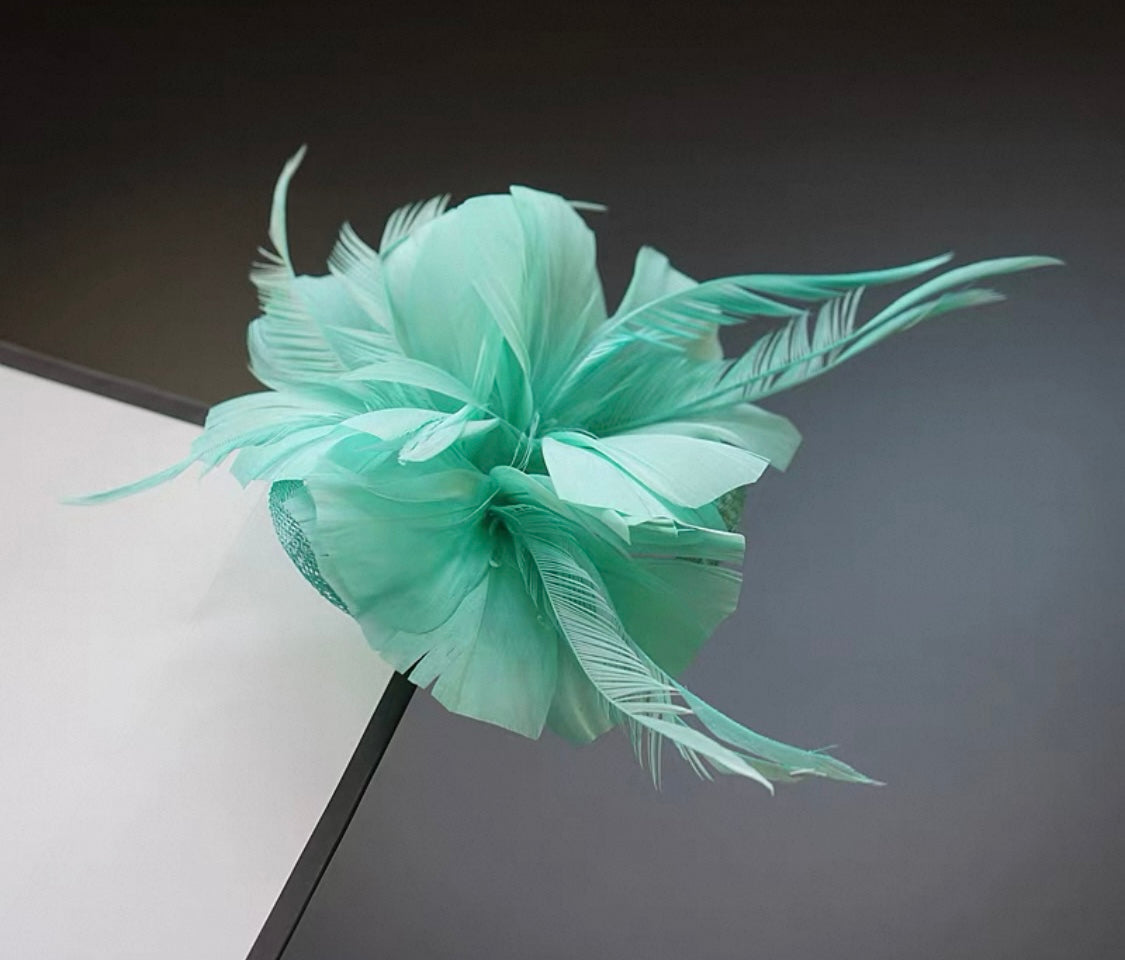Statement Feather Fascinator