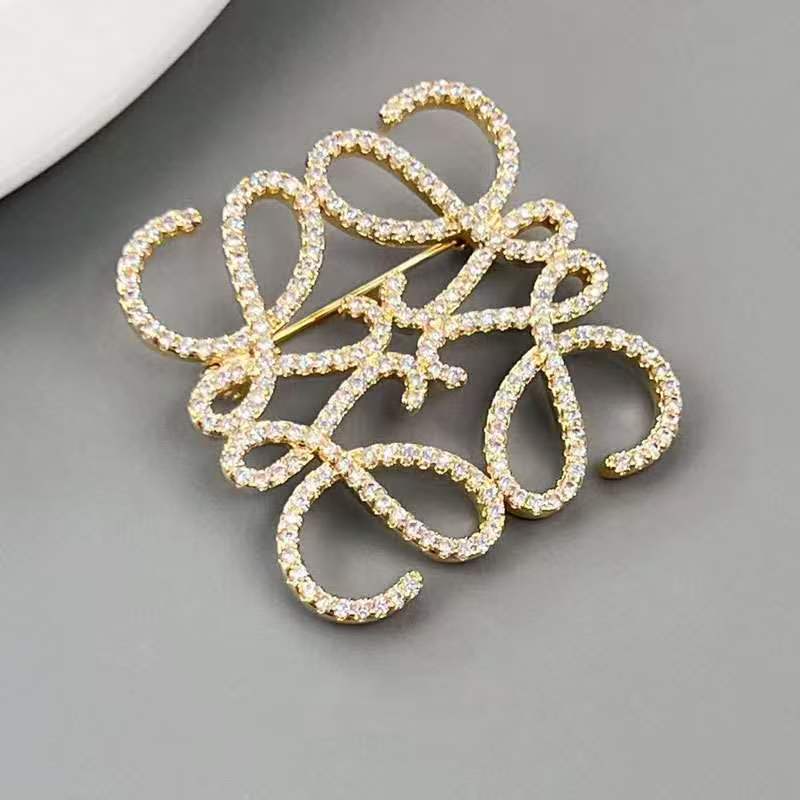 Brooches & Lapel Pins