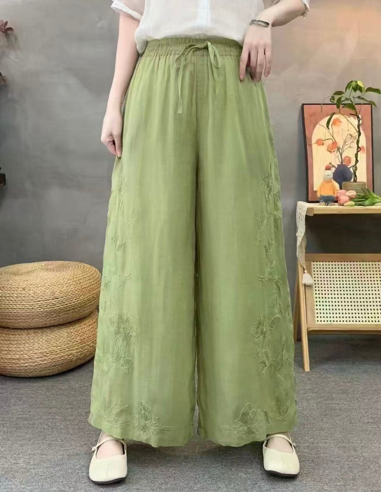 Relaxed 100% Linen Trousers with Embroidery