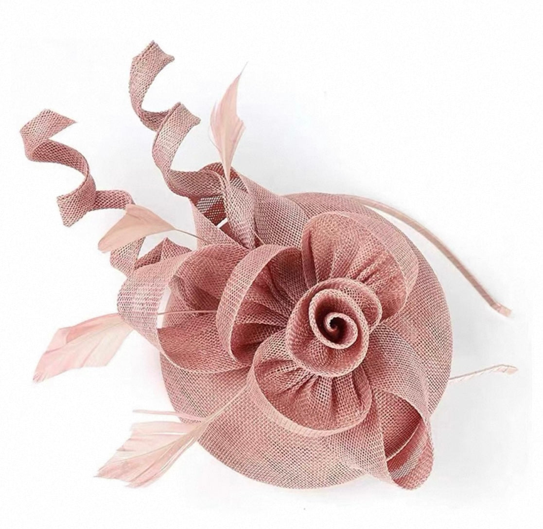 Elegant Fascinator Hat with Feathers