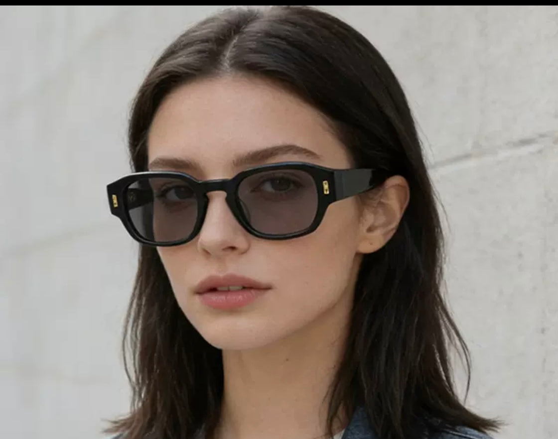 Elegant Square Frame Sunglasses