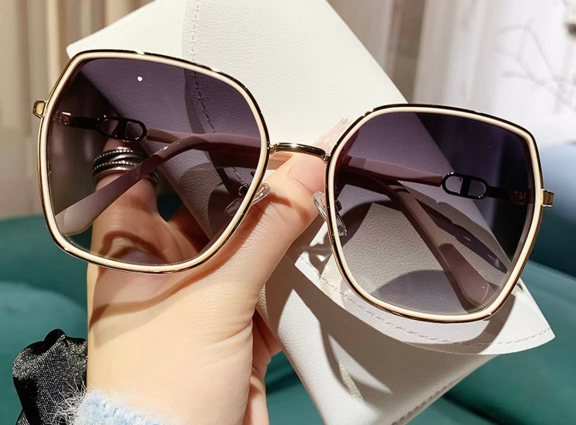 Oversized Gradient Sunglasses