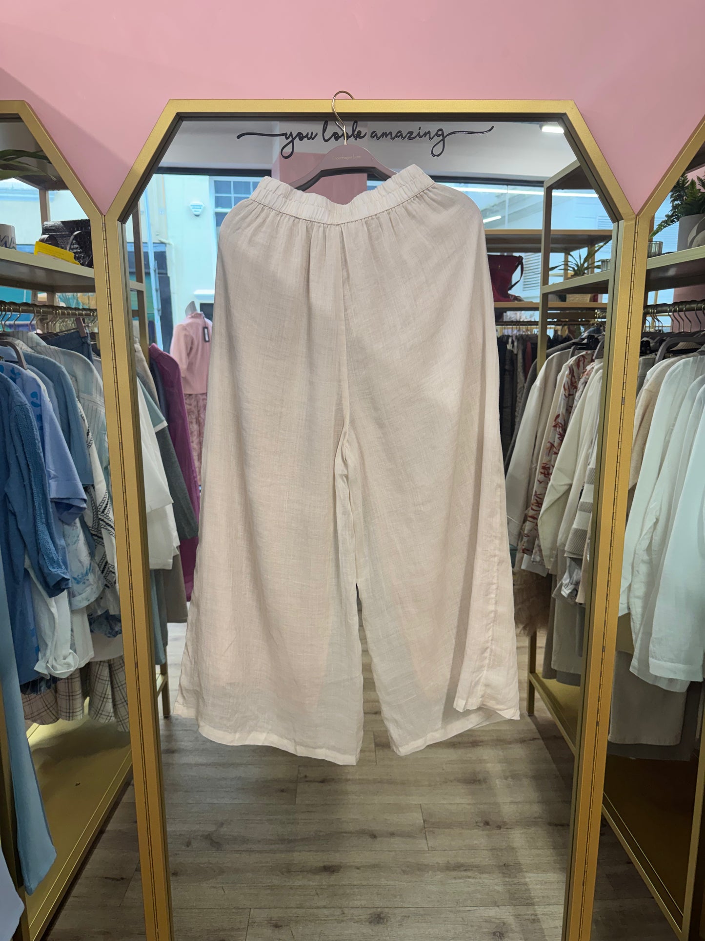 Relaxed Linen Trousers – Natural Comfort Fit