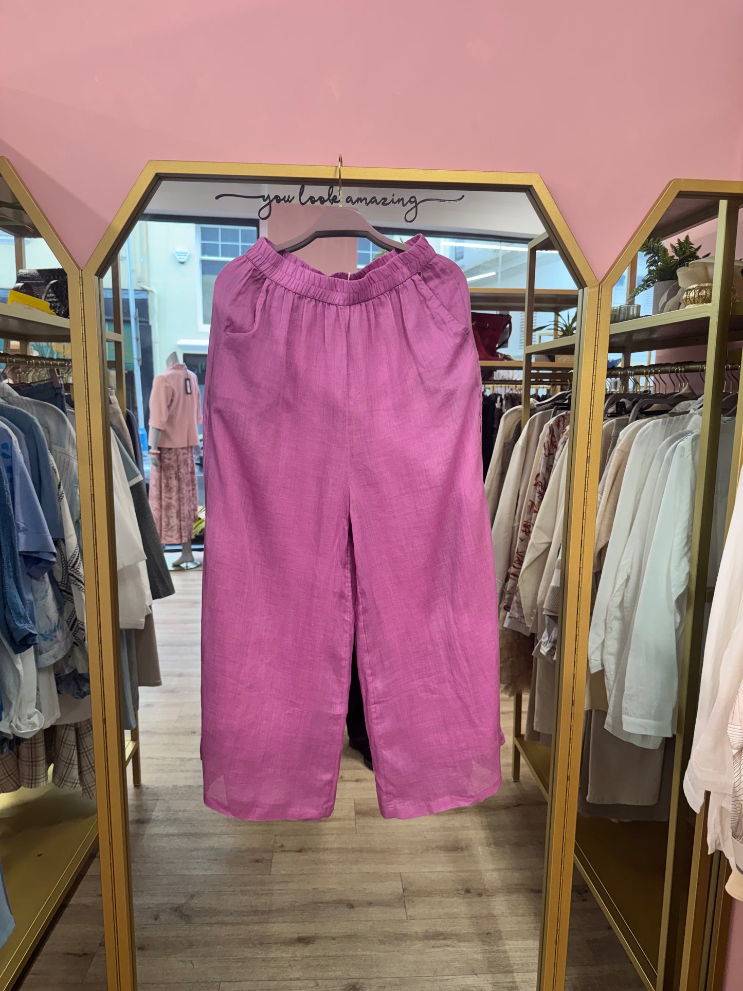 Relaxed Linen Trousers – Natural Comfort Fit