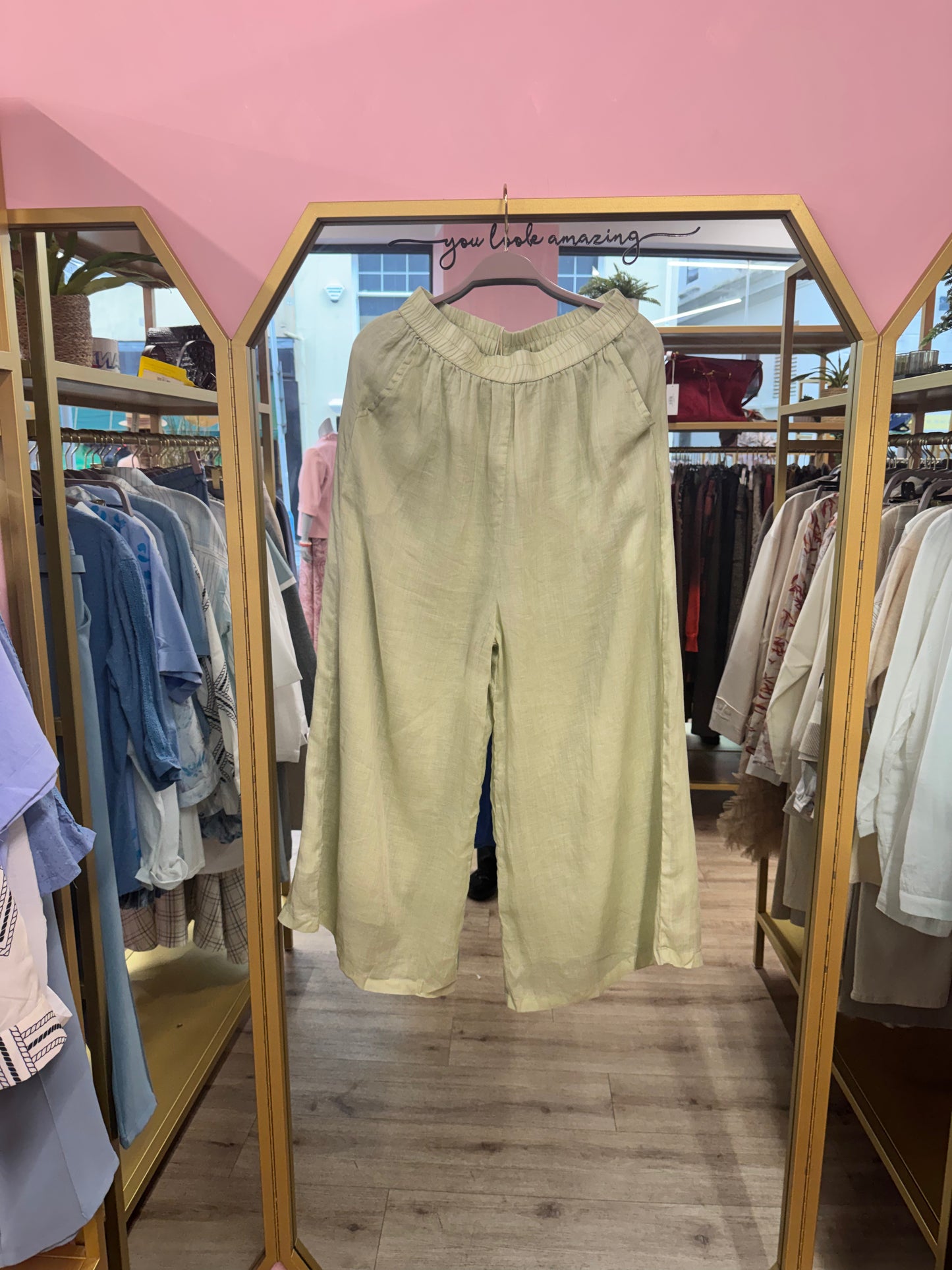 Relaxed Linen Trousers – Natural Comfort Fit