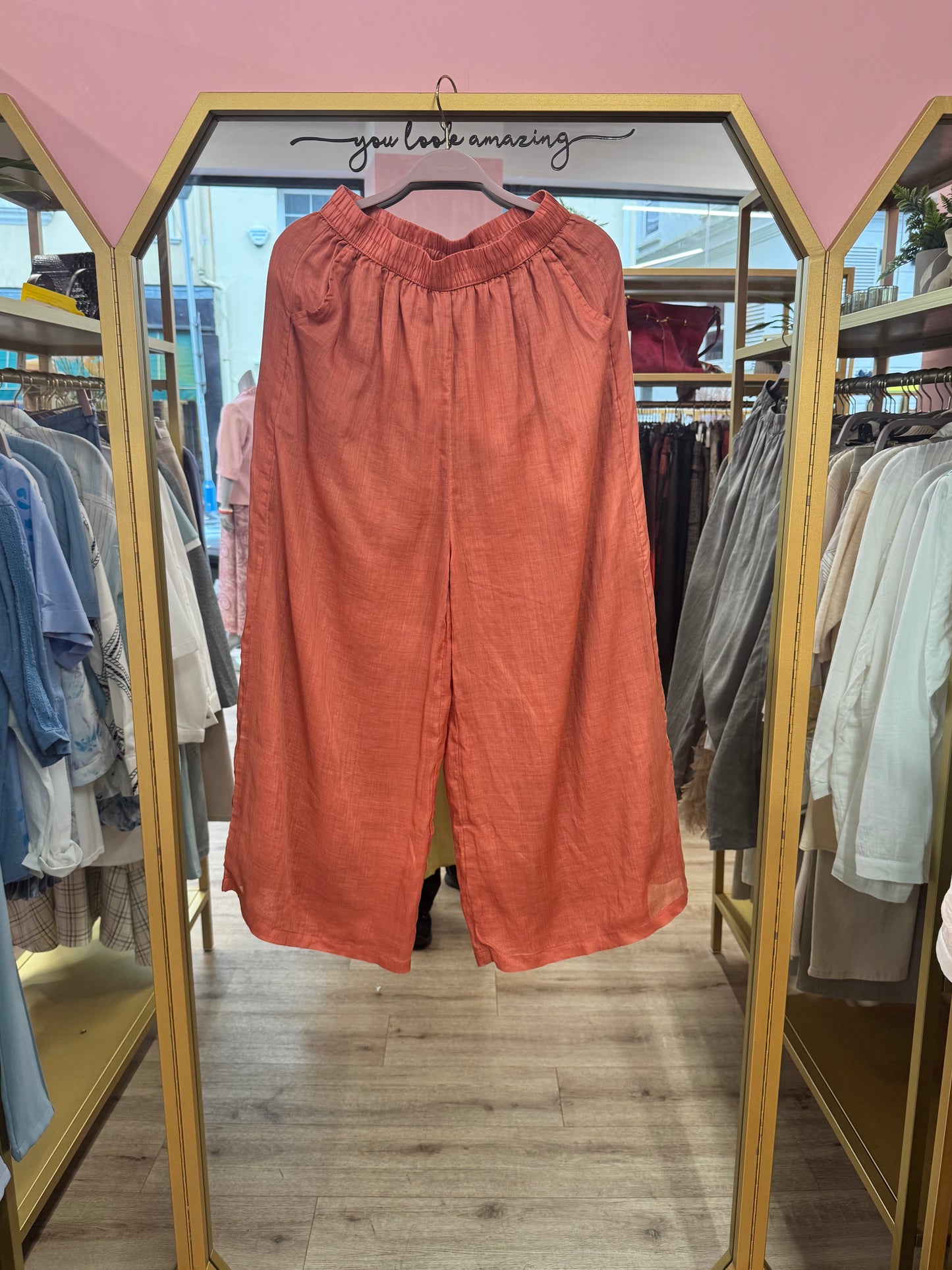 Relaxed Linen Trousers – Natural Comfort Fit