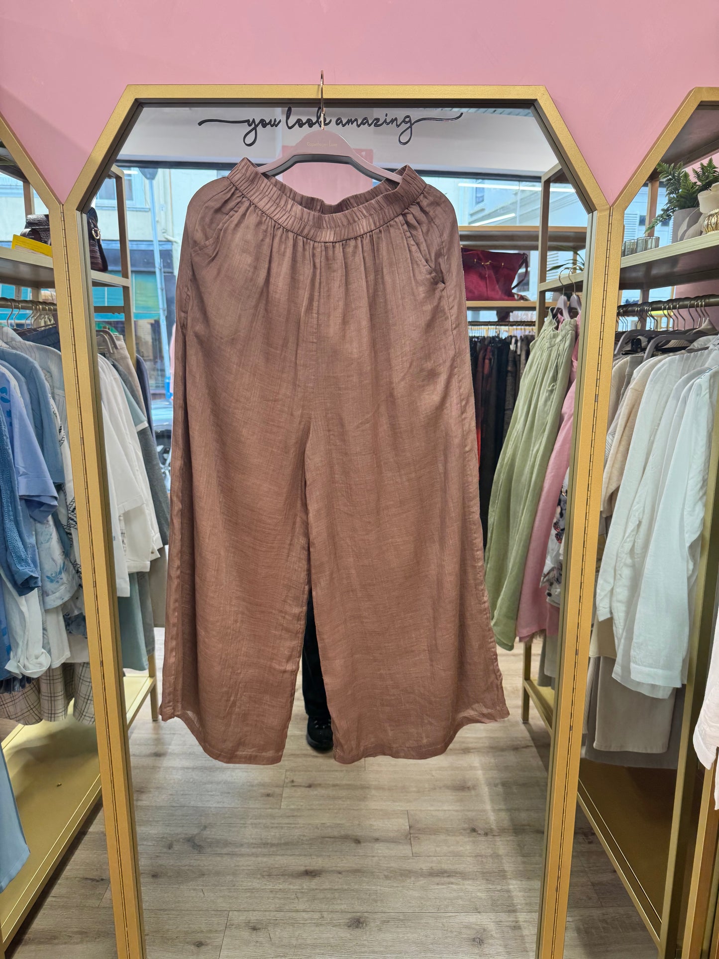 Relaxed Linen Trousers – Natural Comfort Fit