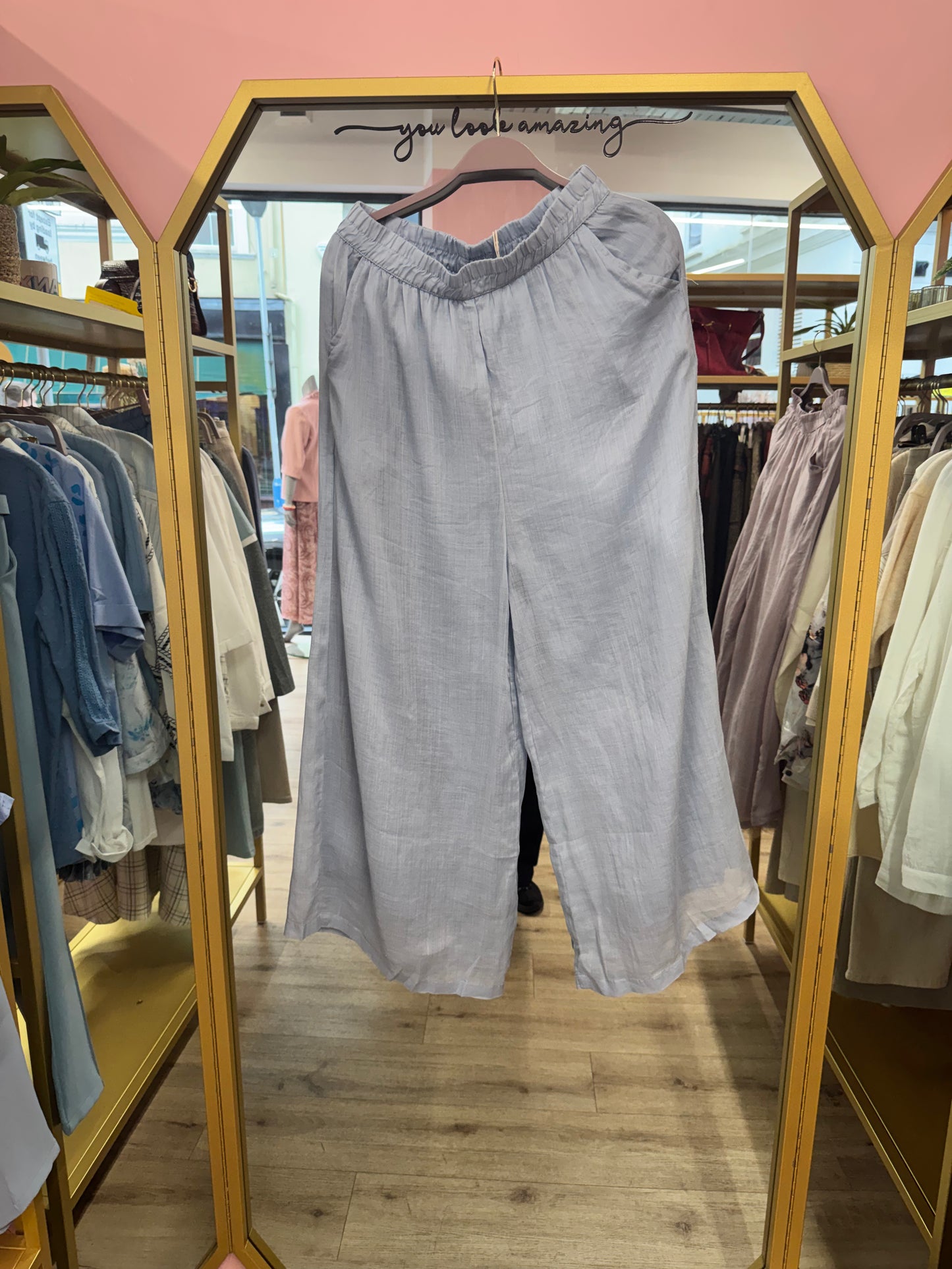 Relaxed Linen Trousers – Natural Comfort Fit