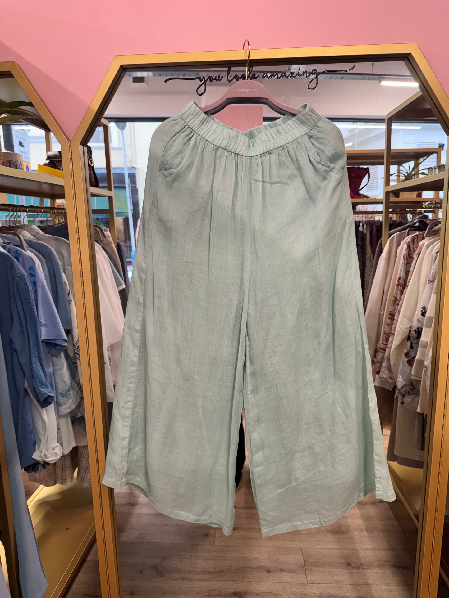Relaxed Linen Trousers – Natural Comfort Fit