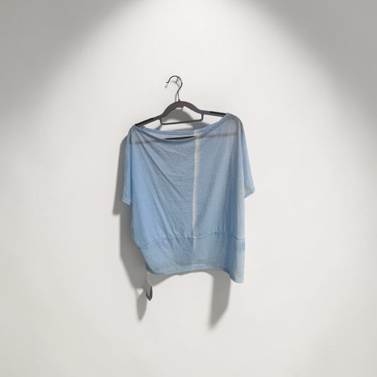 relaxed luxury top