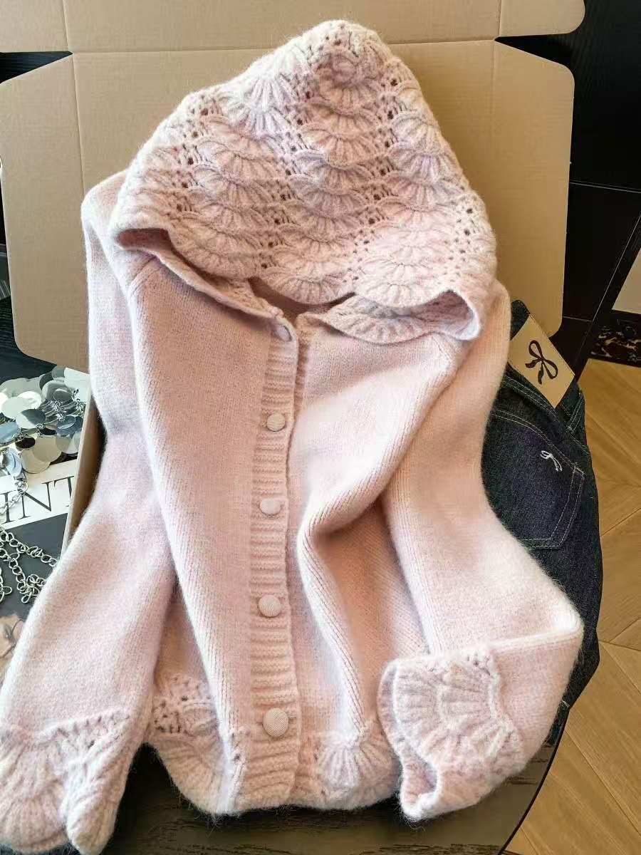 Women’s Knitted Hooded Cardigan with Decorative Pattern