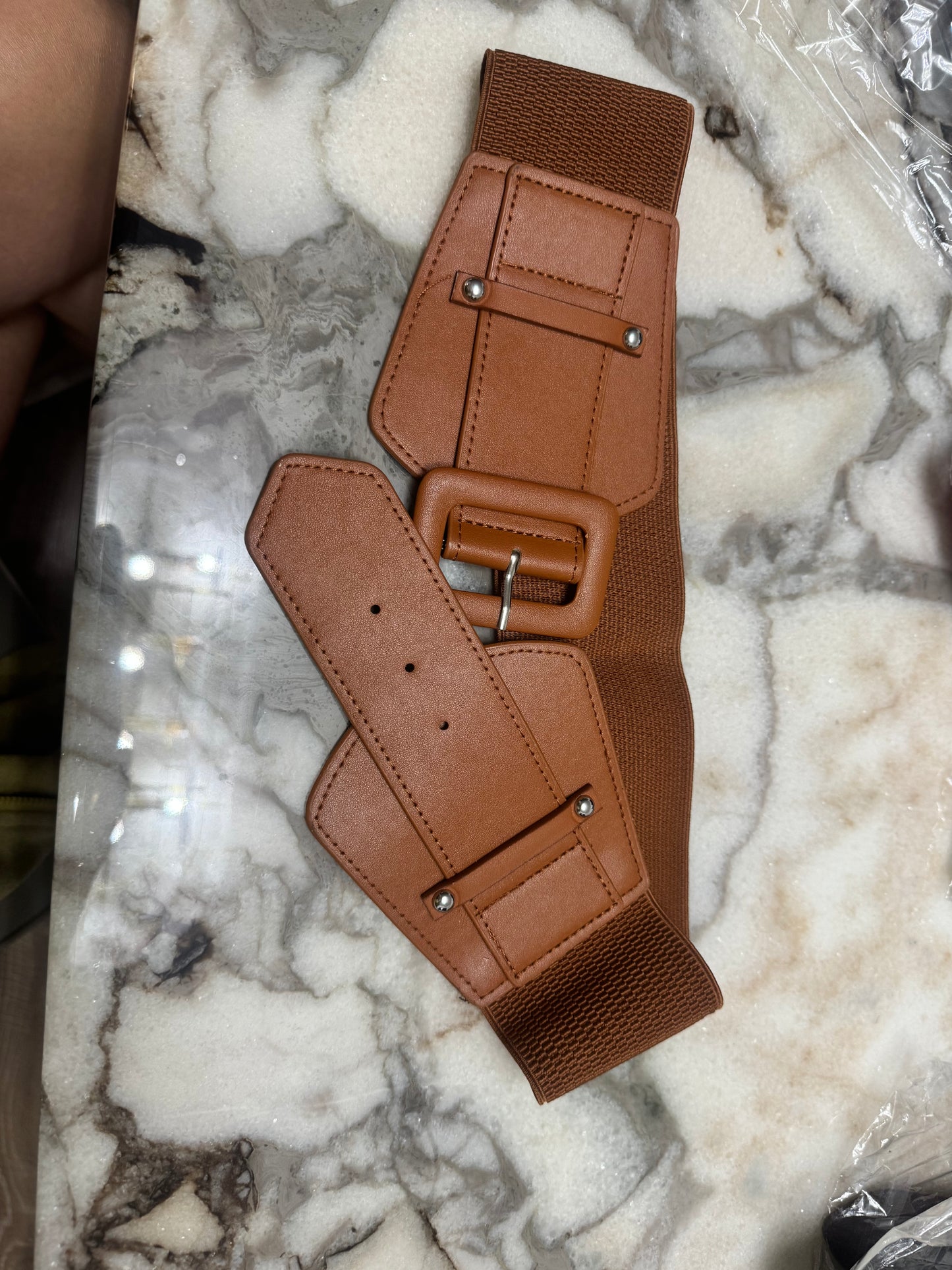 Women’s Wide Elastic Waist Belt – Statement Buckle