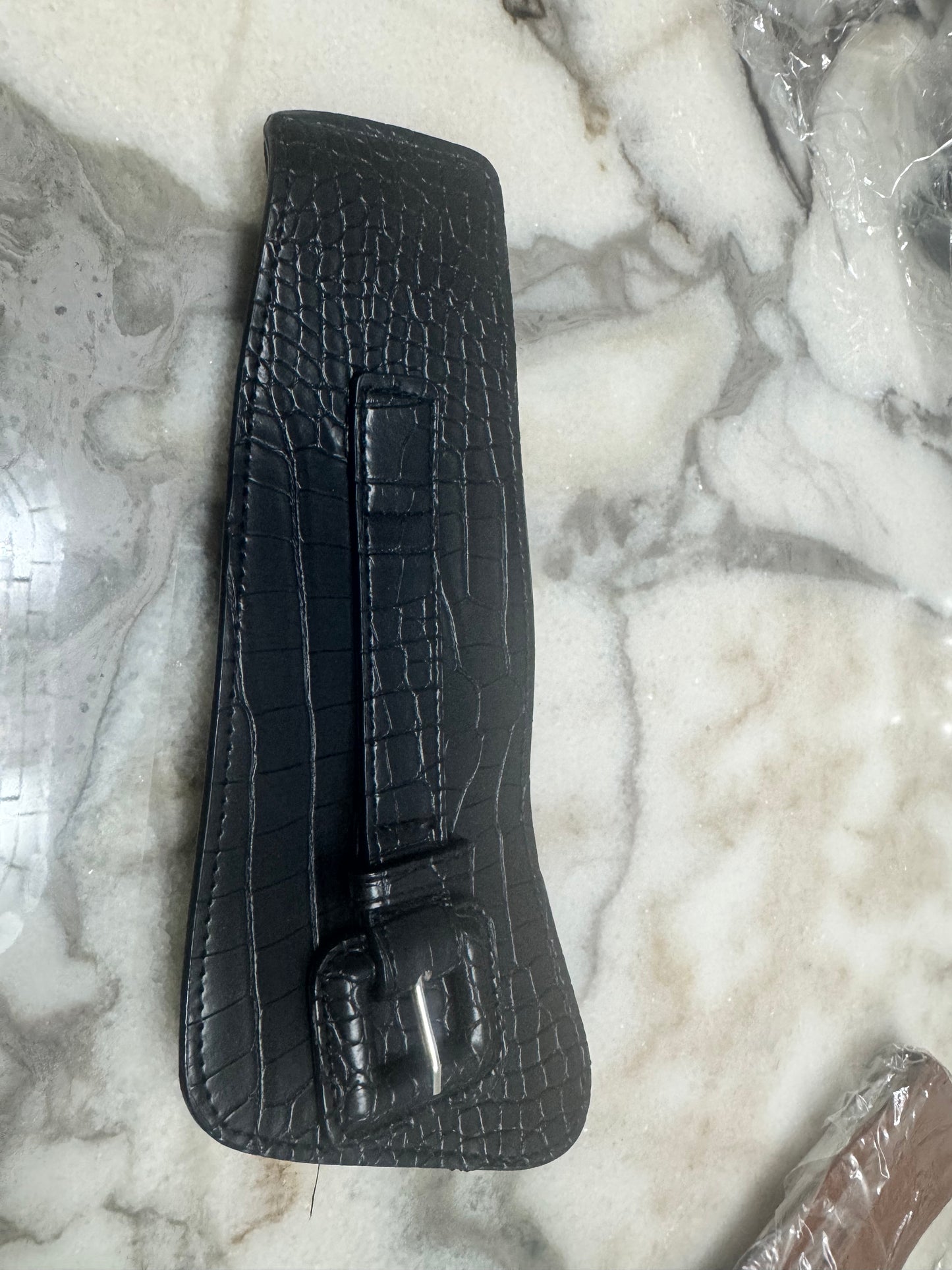 Women’s Wide Elastic Waist Belt – Statement Buckle