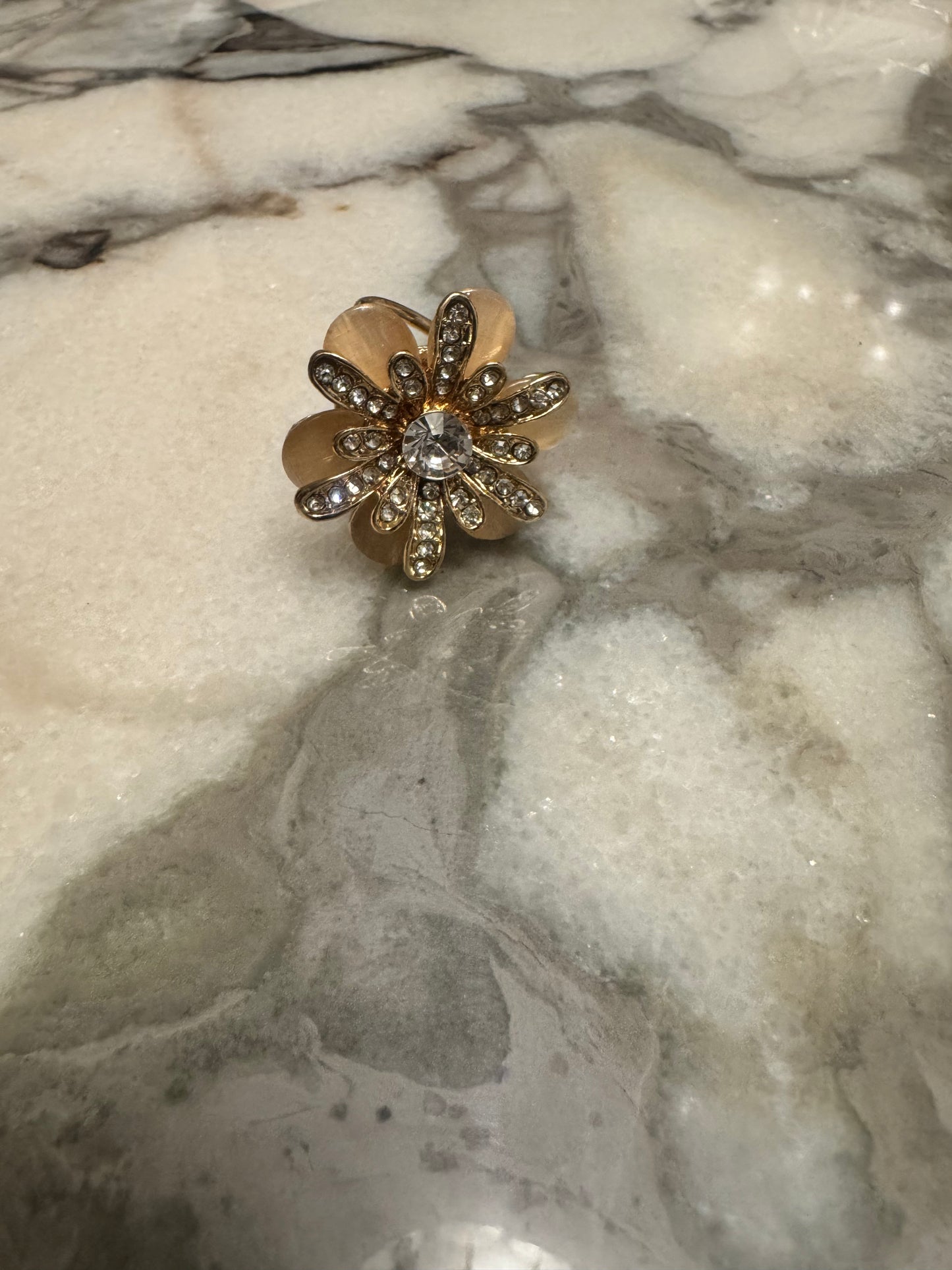 Elegant Scarf Holders – Decorative Collection