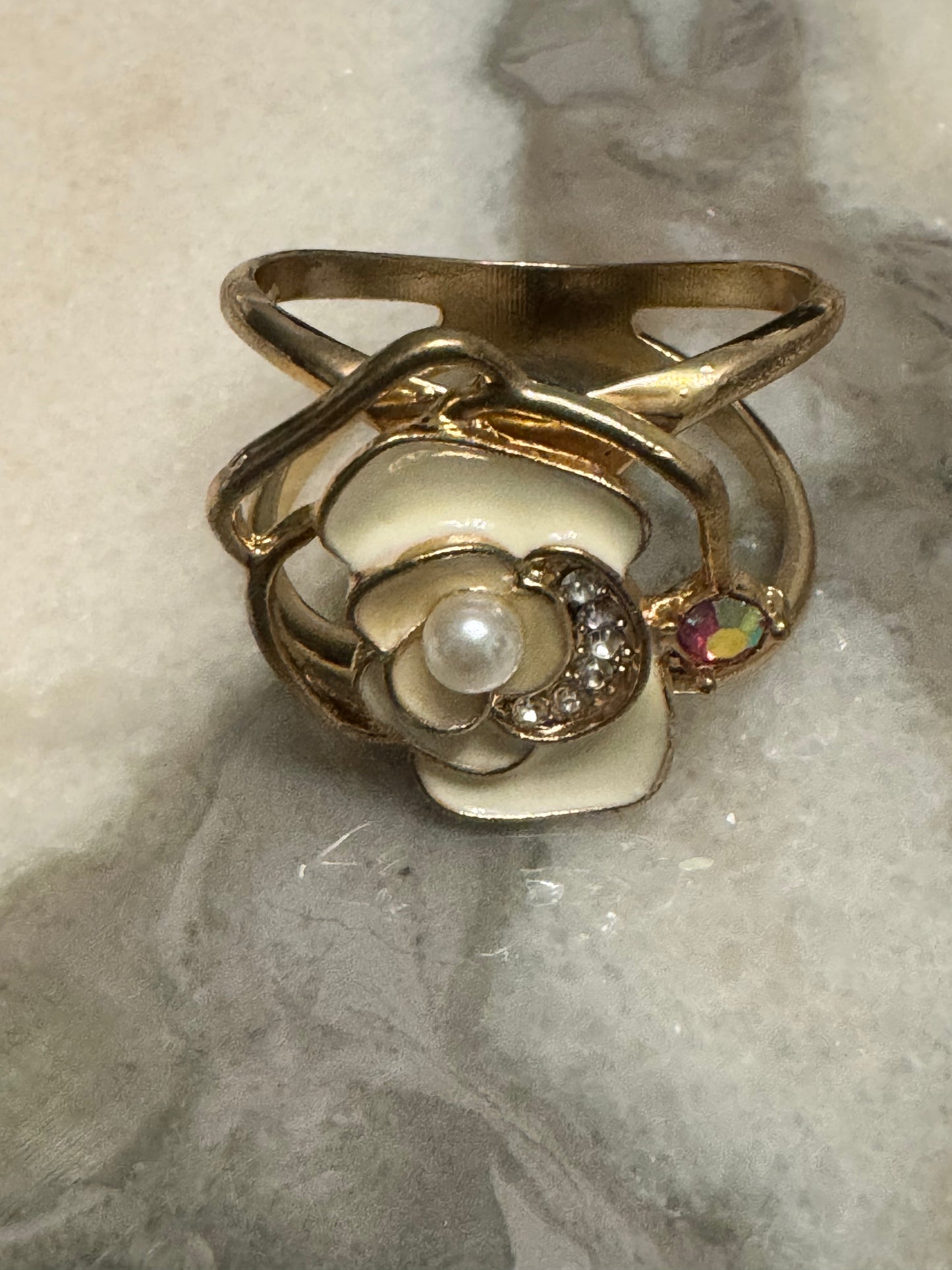 Elegant Scarf Holders – Decorative Collection
