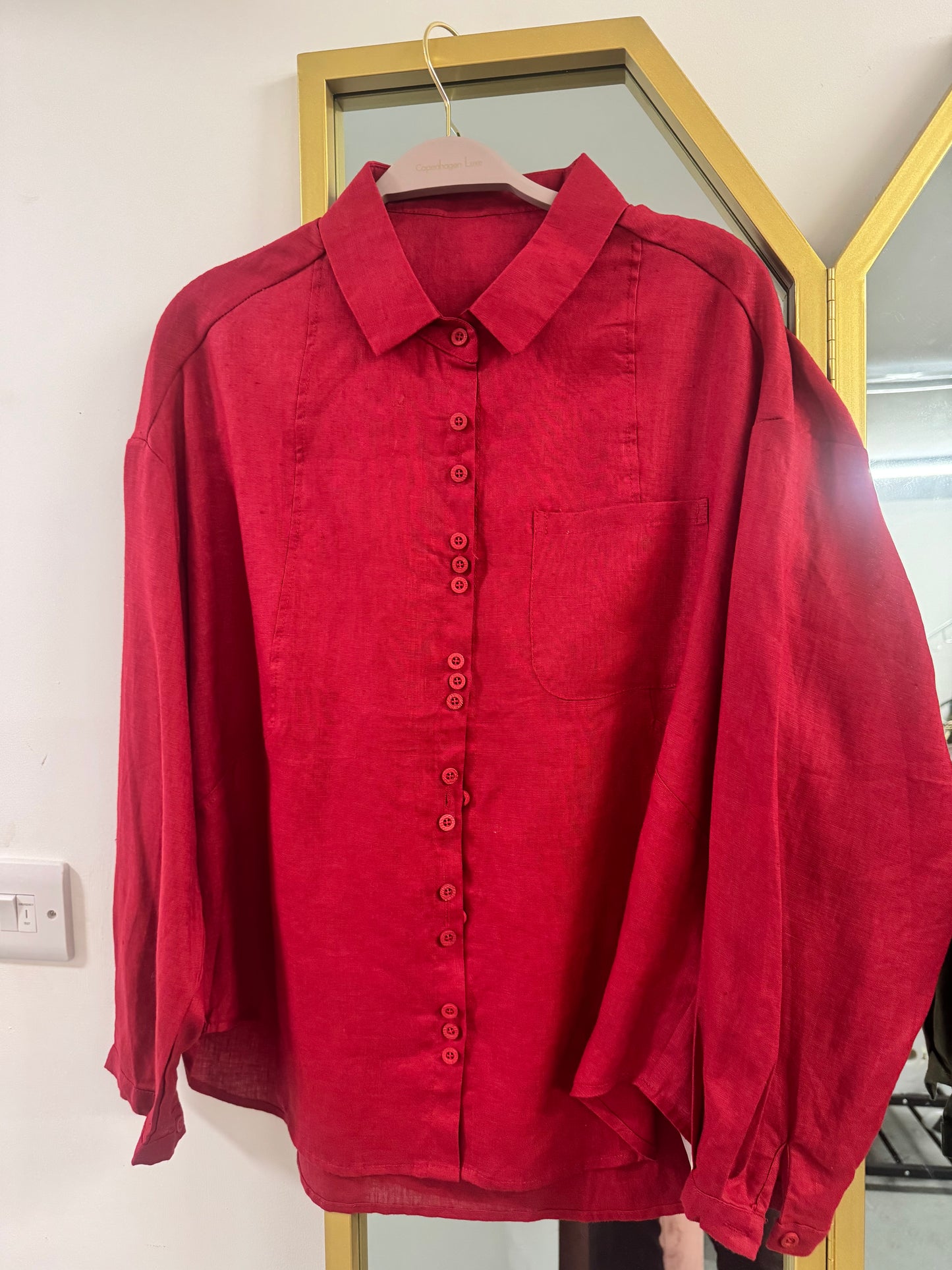 100% Linen Relaxed Fit Button-Down Shirt