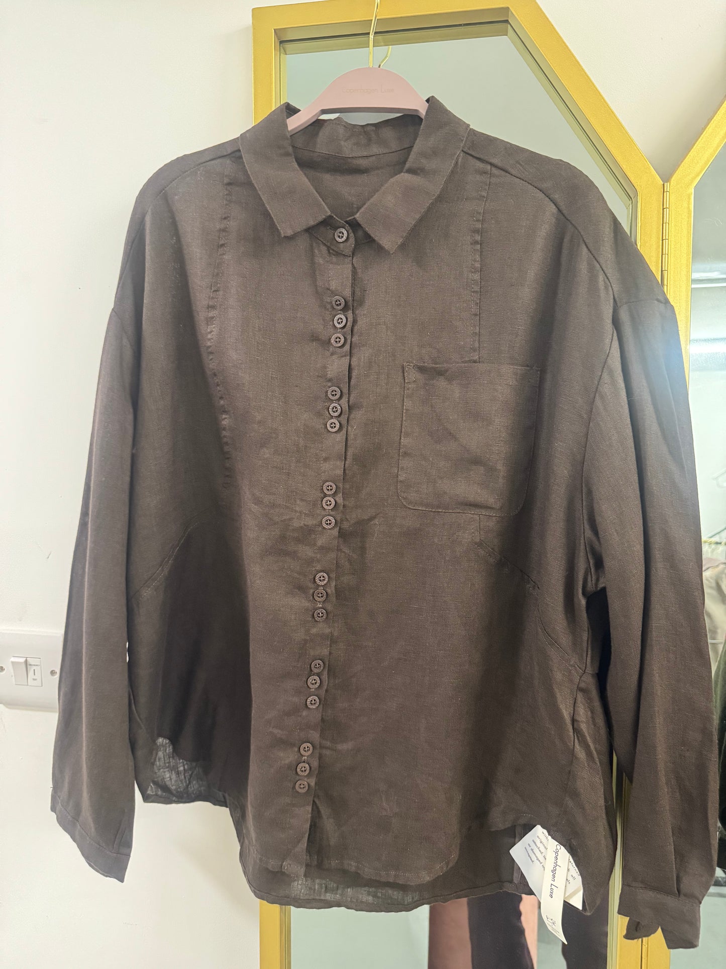 100% Linen Relaxed Fit Button-Down Shirt