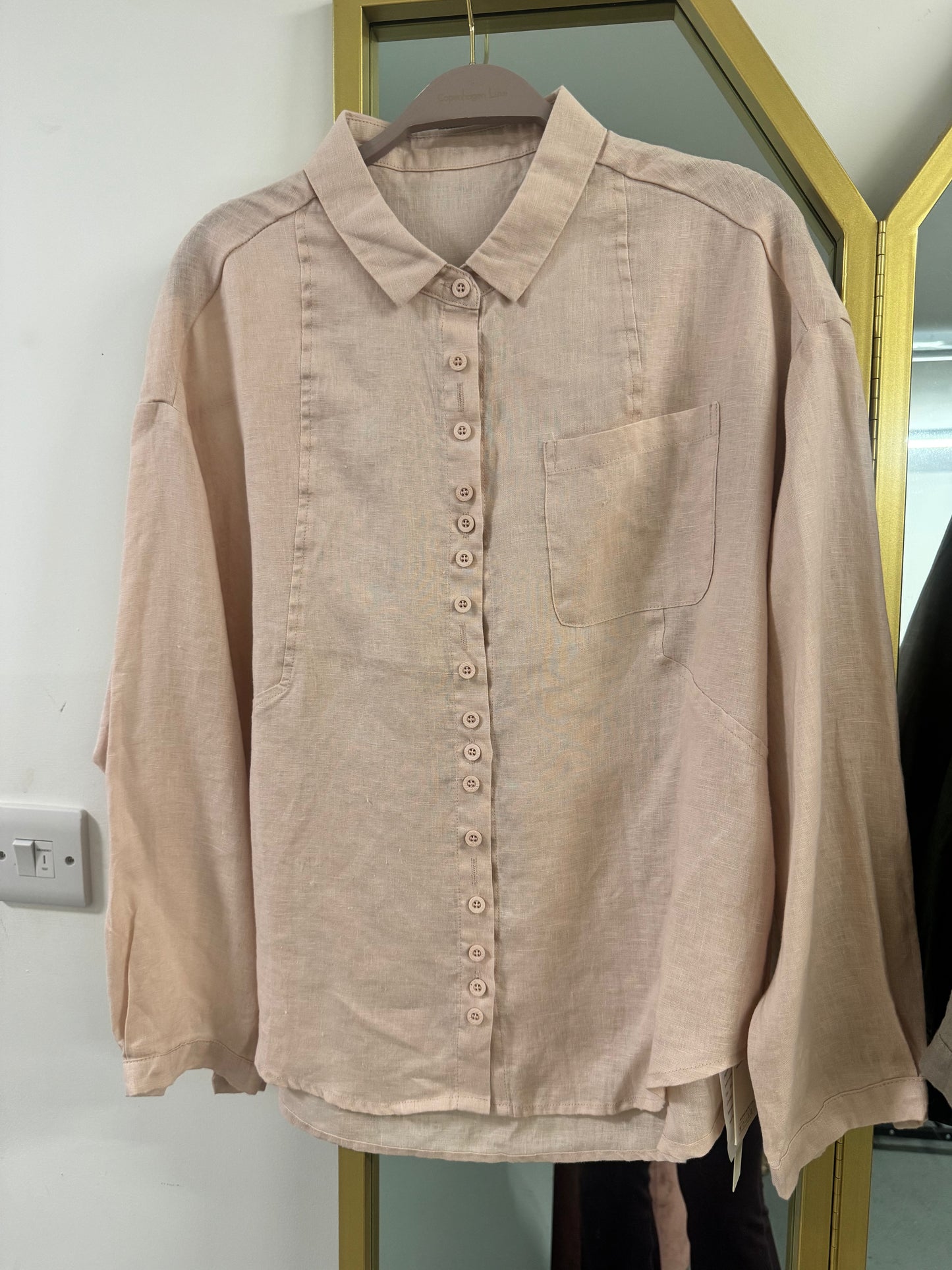 100% Linen Relaxed Fit Button-Down Shirt