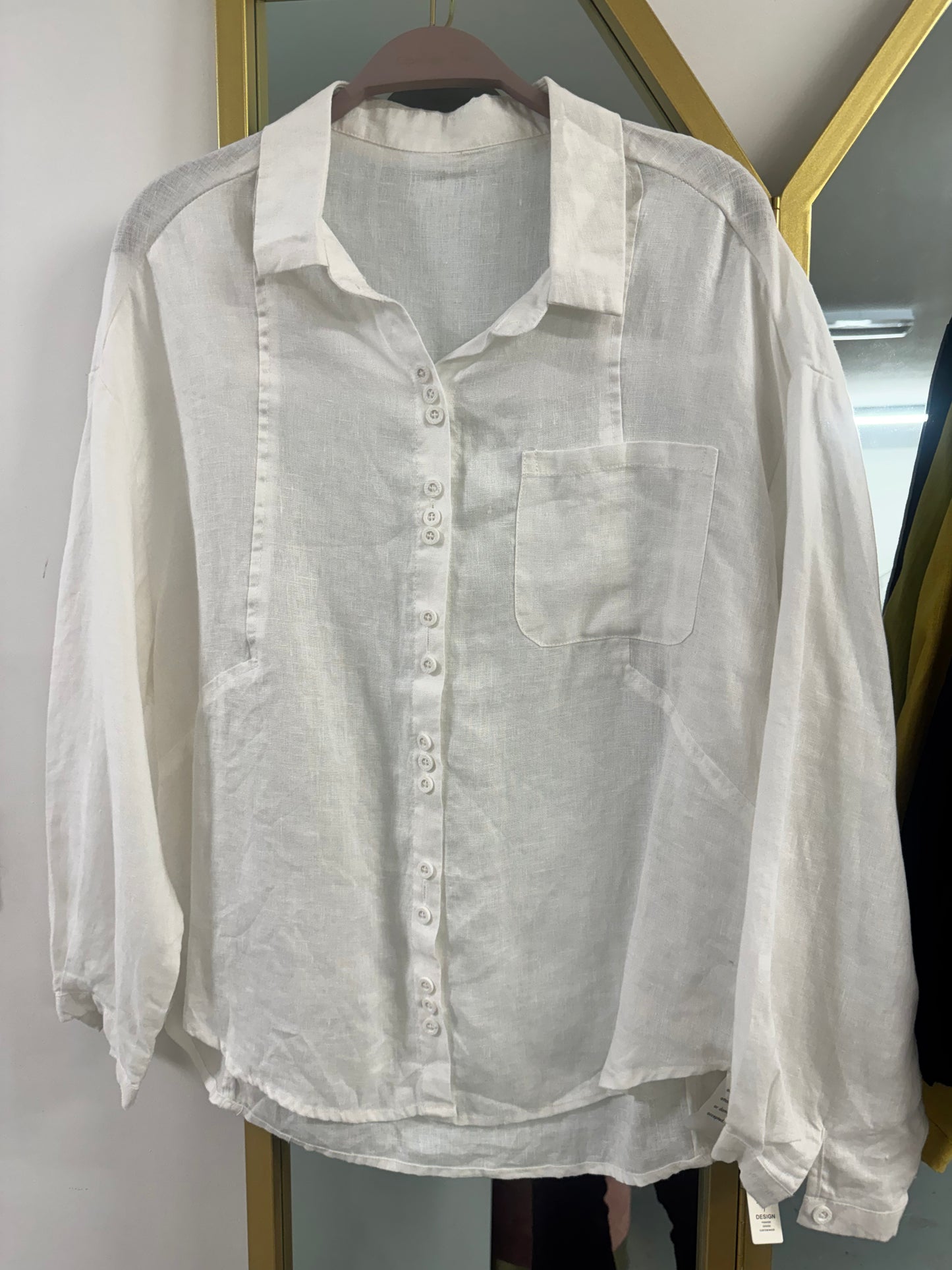 100% Linen Relaxed Fit Button-Down Shirt