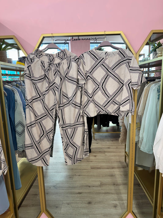 Natural Linen Set – Effortless Summer Style