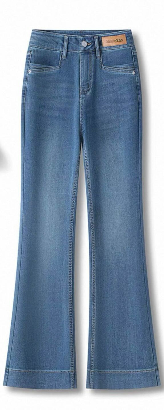 BohClassic Bootcut Jeans – Medium Wash