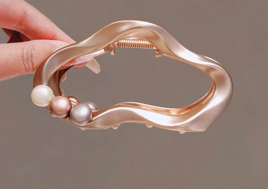 Wave Pearl Hair Clip – Champagne Gold