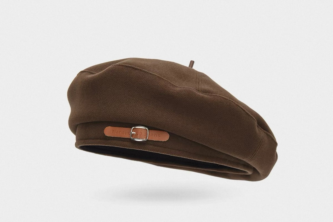 Classic Beret with Buckle Detail