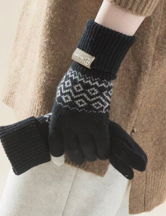 Nordic Pattern Knit Gloves