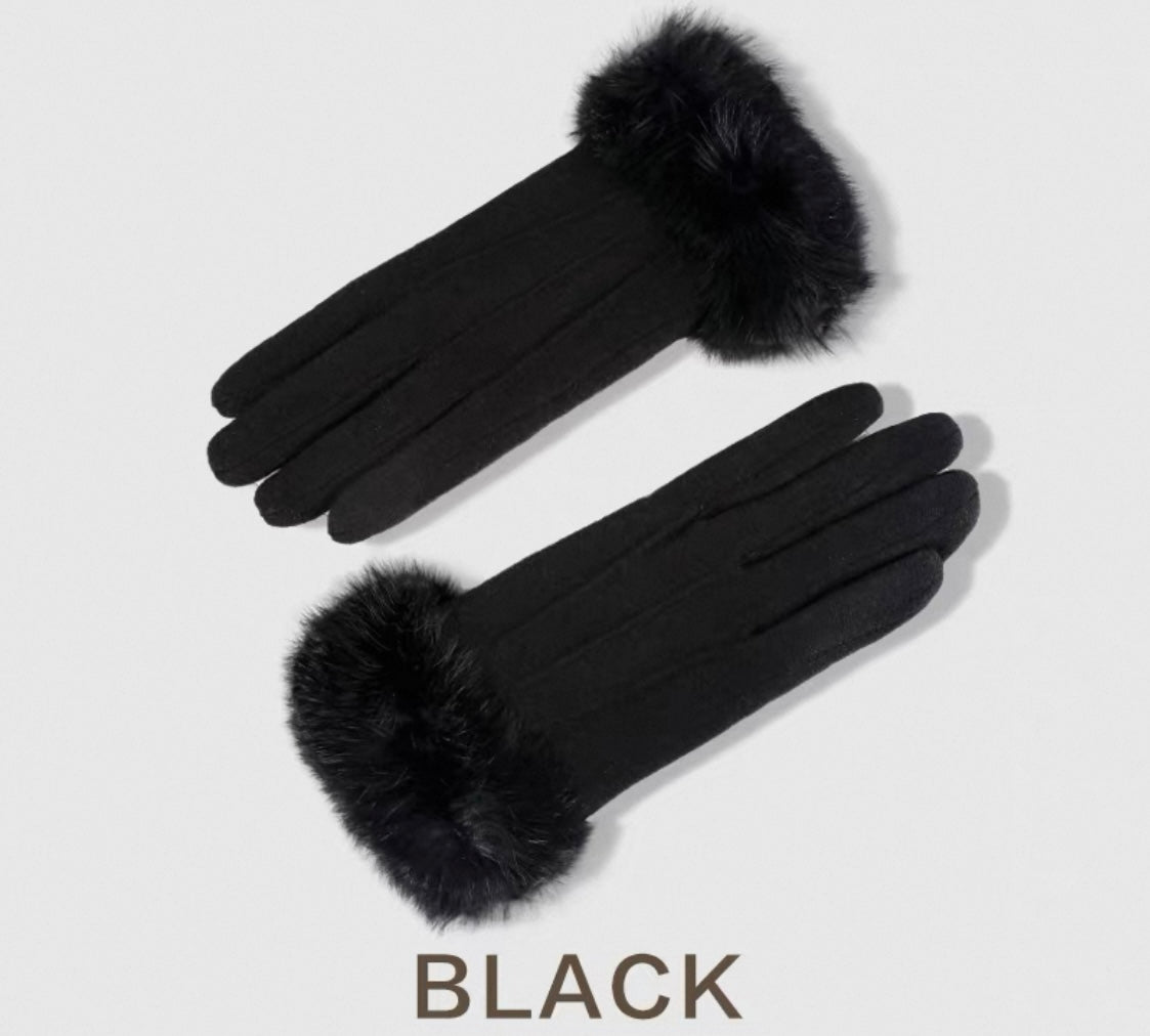 Faux Fur Cuff Gloves – Black