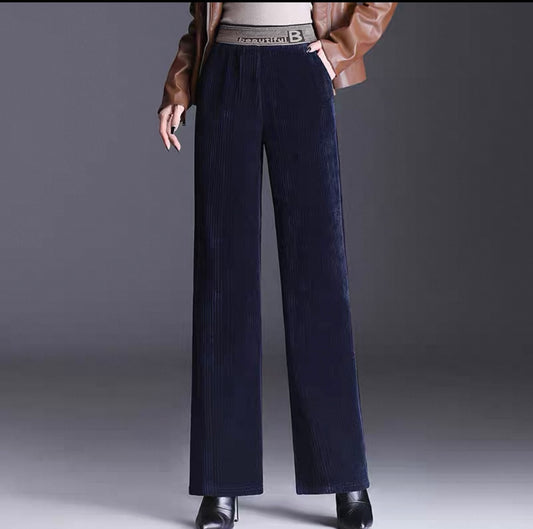 Velvet-Ribbed Pants – Deep Navy