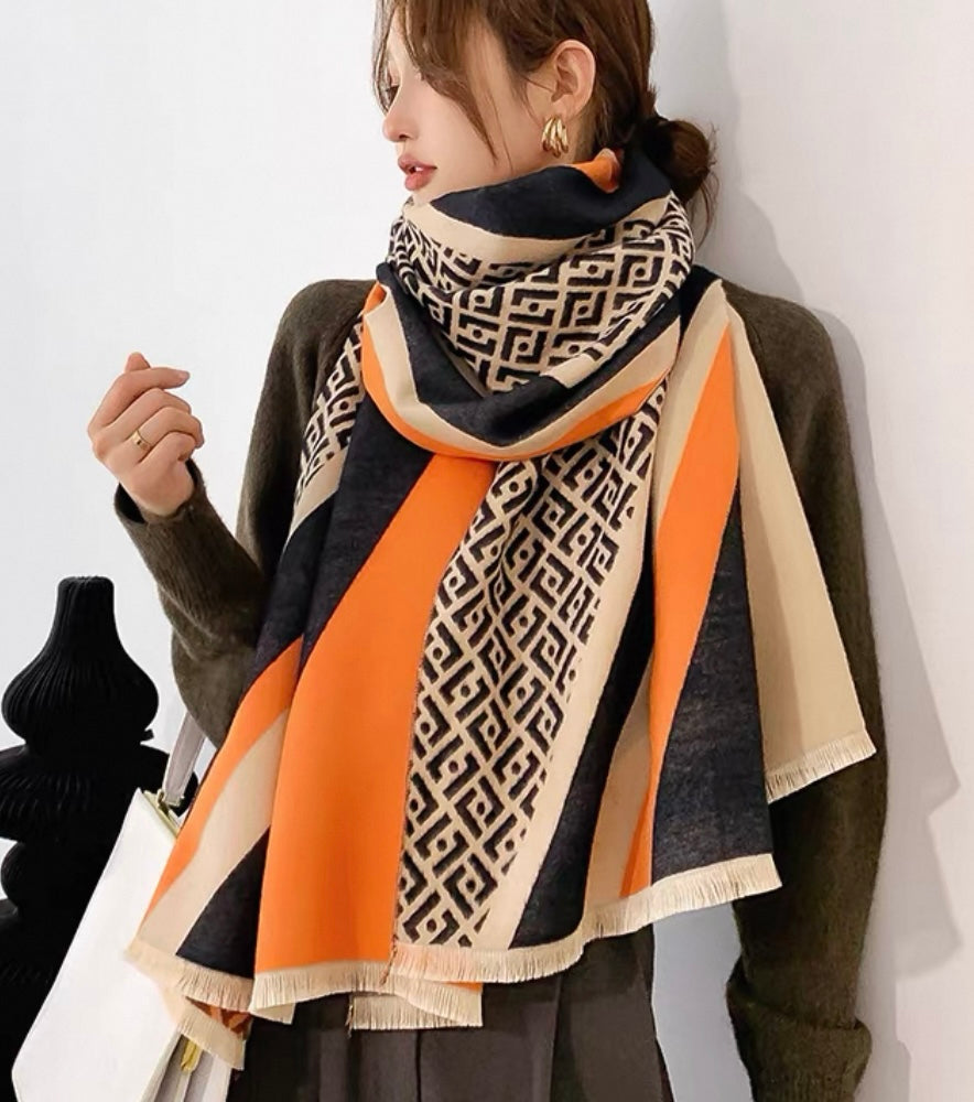 Classic Monochrome Wrap