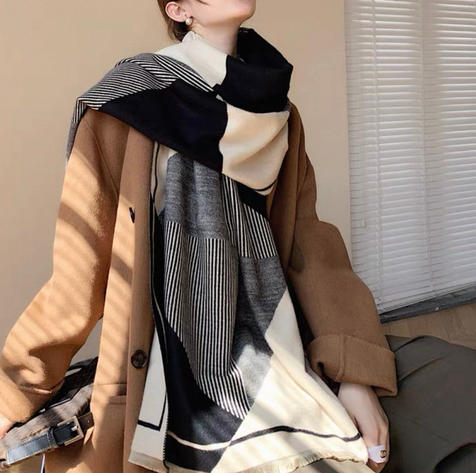 Classic Monochrome Wrap