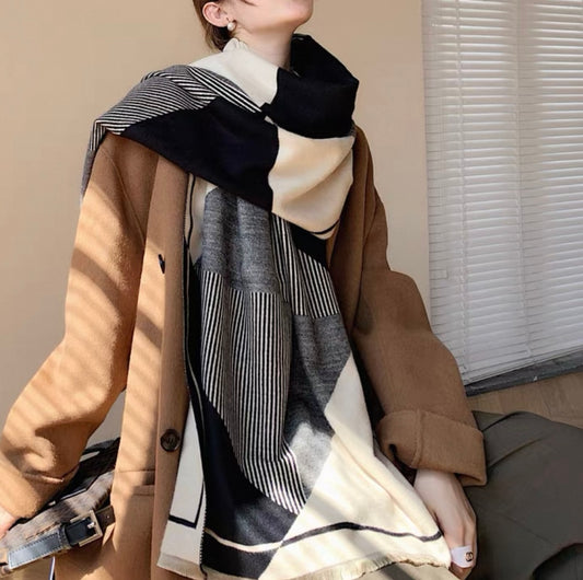 Classic Monochrome Wrap