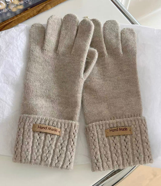 Knit Gloves