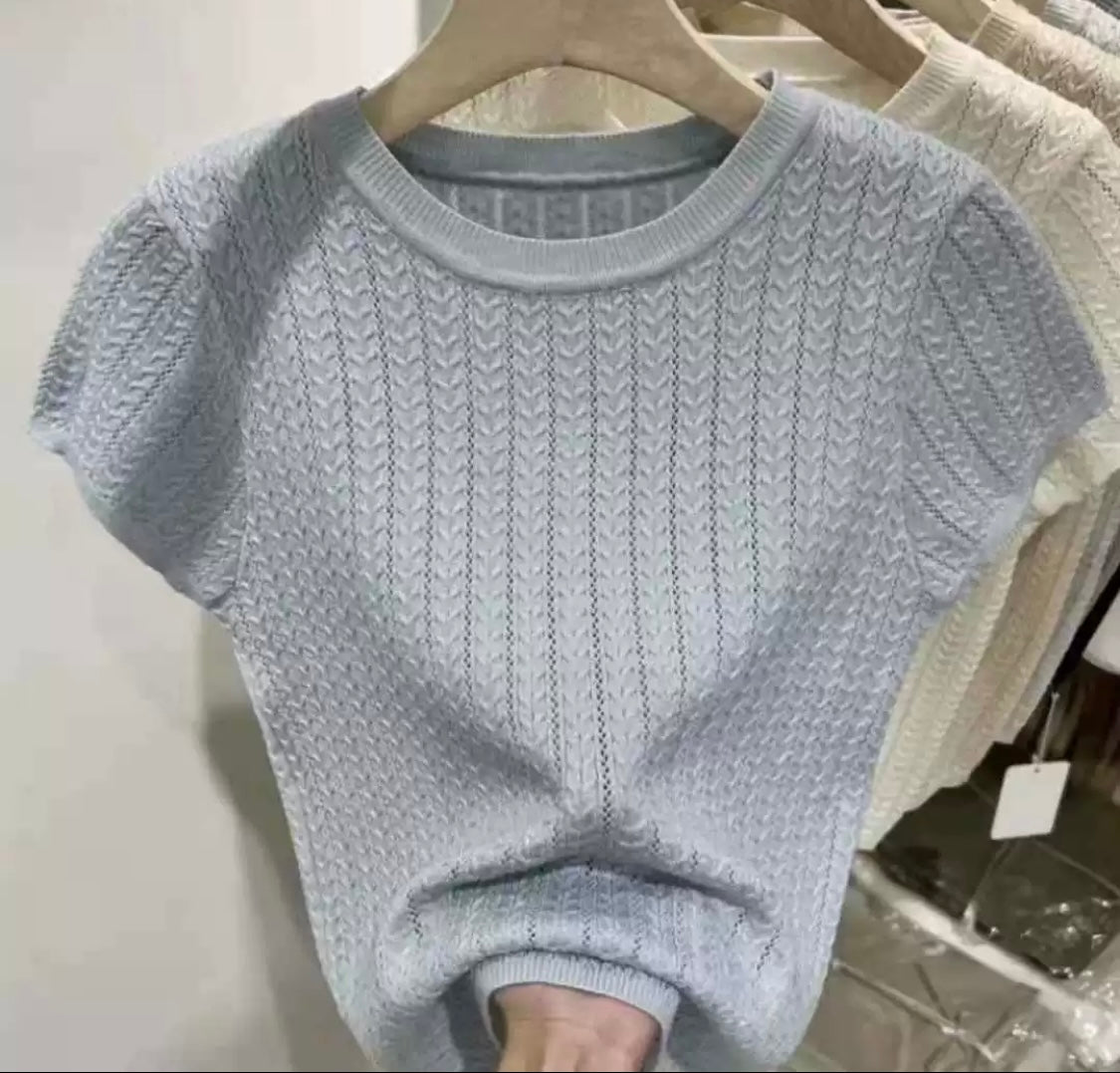 Lightweight Knit Top – Soft Comfort Fit