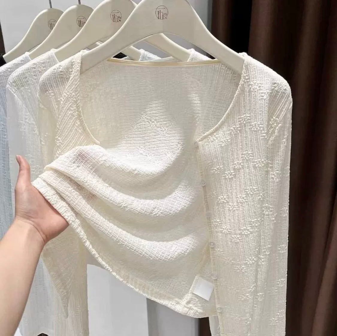 Lightweight Knit Cardigan – Soft & Breathable