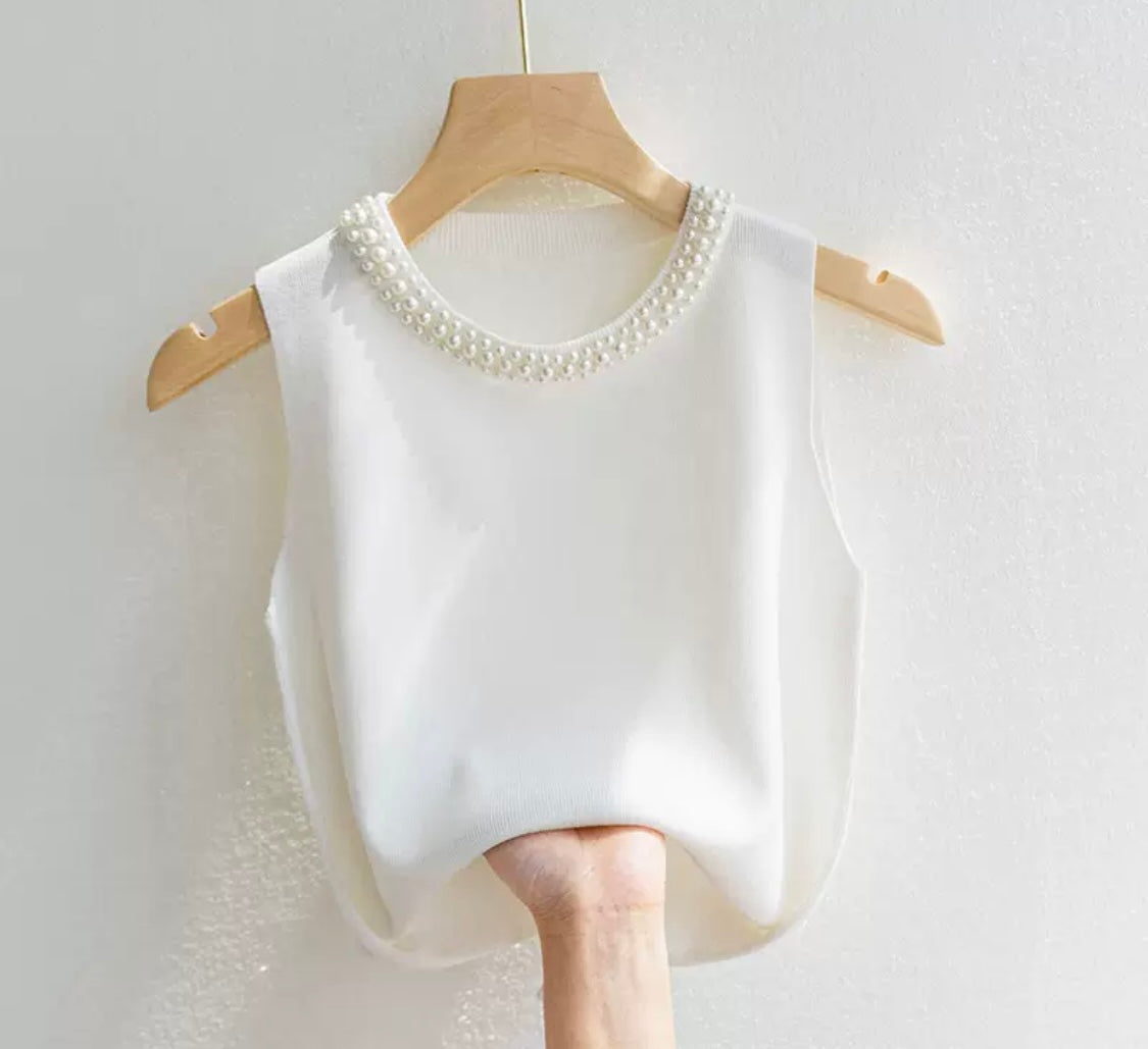 Elegant Knit Top with Pearl Detail